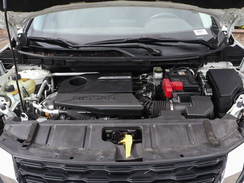 Used 2023 Nissan Rogue S FWD image 14