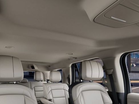 New 2027 Lincoln Navigator Premiere AWD/4WD image 59