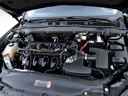 Used 2017 Ford Fusion SE FWD image 41