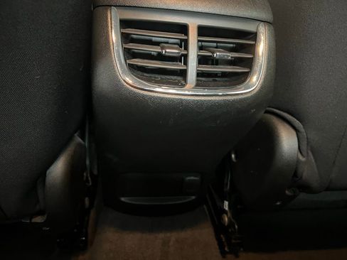 Used 2023 Chevrolet Malibu LT image 18