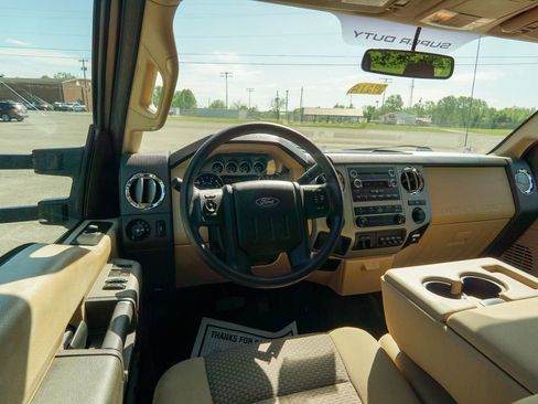 Used 2014 Ford F250 XLT w/ XLT Value Package AWD/4WD image 13