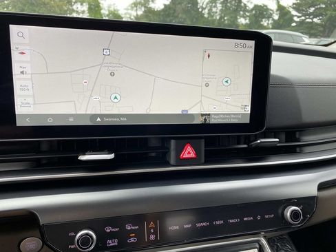 New 2027 Kia Carnival LX FWD image 10