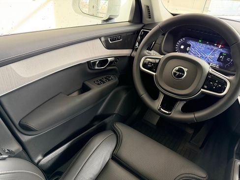 New 2026 Volvo XC90 T8 Ultra w/ Protection Package Premier image 26