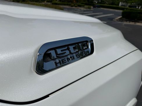 Used 2019 RAM 1500 Limited AWD/4WD image 10