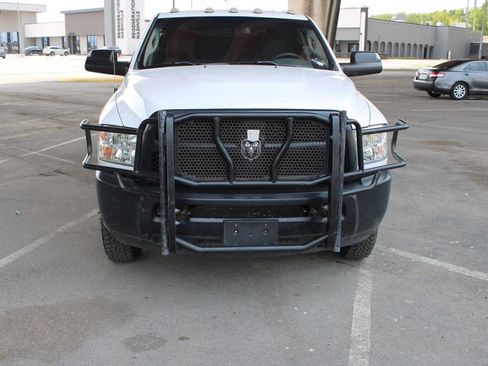 Used 2018 RAM 3500 Tradesman AWD/4WD image 3