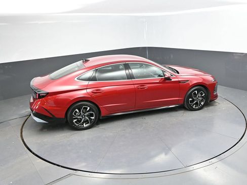 Used 2025 Hyundai Sonata SEL FWD image 32