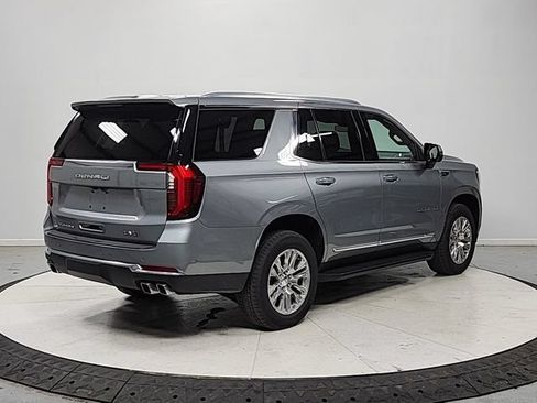 Used 2025 GMC Yukon Denali AWD/4WD image 7