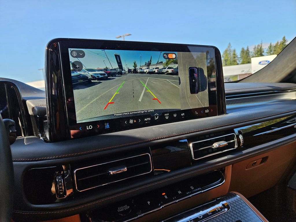 Certified 2025 Lincoln Aviator Black Label AWD/4WD image 32