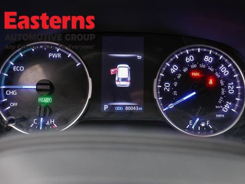 Used 2022 Toyota RAV4 LE AWD/4WD image 18