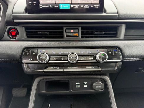 Used 2024 Honda Pilot Elite image 19