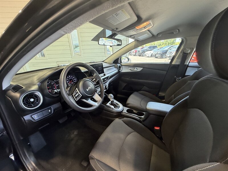 Used 2023 Kia Forte LXS FWD image 16