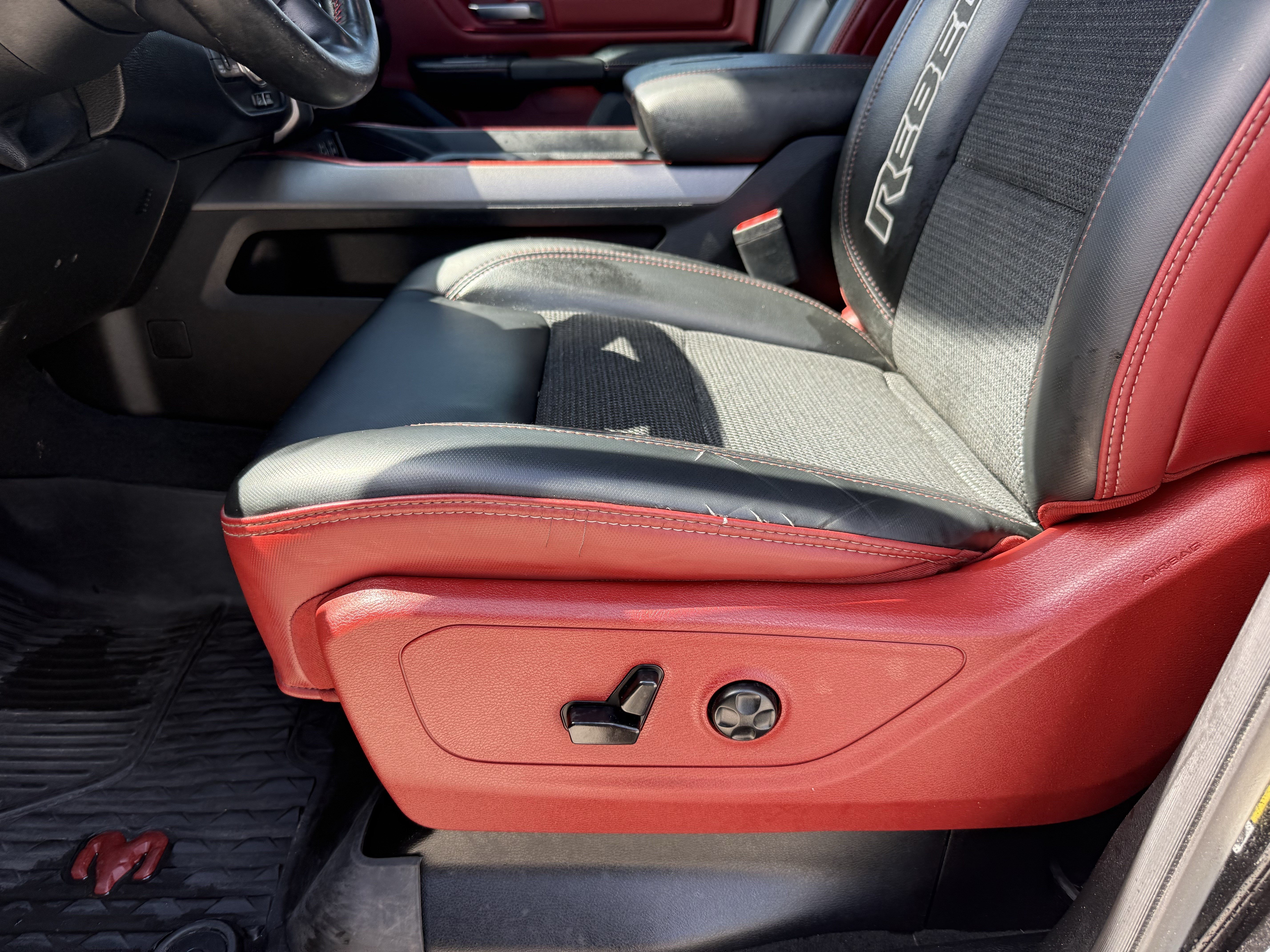 Used 2019 RAM 1500 Rebel w/ Rebel Level 2 Equipment Group AWD/4WD image 29