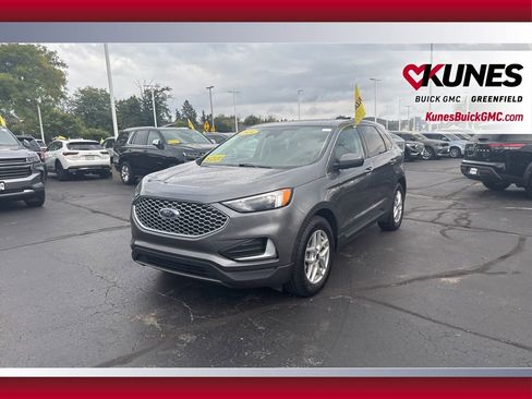 Used 2024 Ford Edge SEL image 10