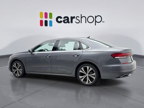 Used 2021 Volkswagen Passat 2.0T SE FWD image 3