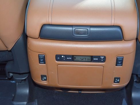 Used 2024 INFINITI QX80 Sensory image 24