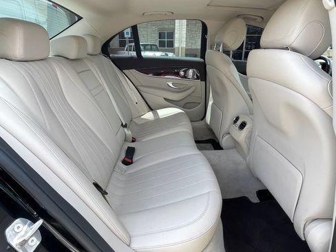 Used 2018 Mercedes-Benz E 300 4MATIC w/ Premium 1 Package image 29