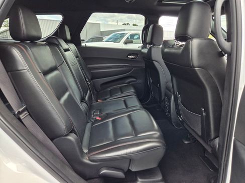 Used 2024 Dodge Durango GT RWD image 17
