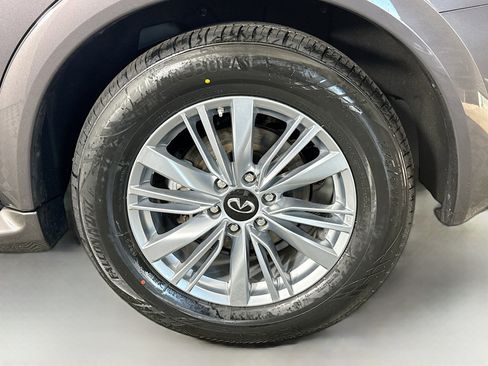 Used 2024 INFINITI QX80 Luxe image 37