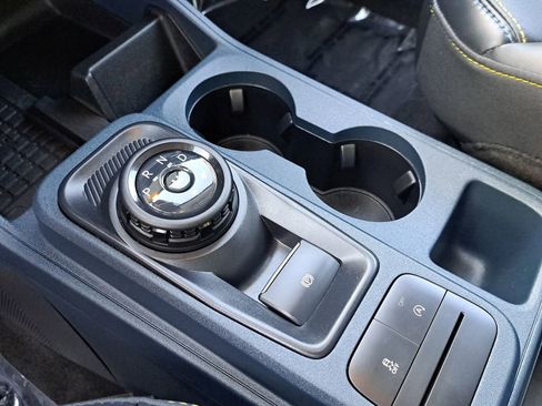 Used 2025 Ford Maverick Lobo image 27