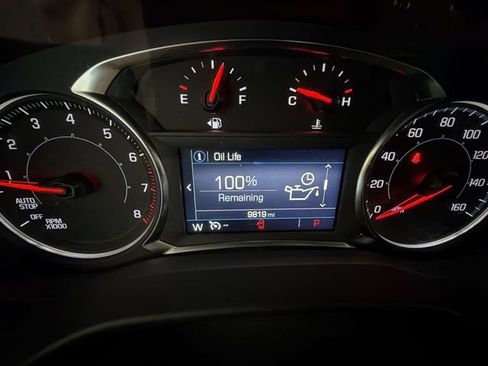 Certified 2023 GMC Acadia SLE w/ Driver Convenience Package image 15