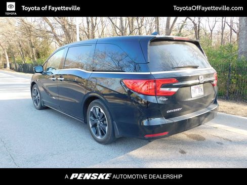 Used 2024 Honda Odyssey Elite image 3