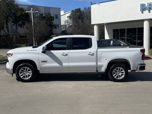 Used 2024 Chevrolet Silverado 1500 LT image 3