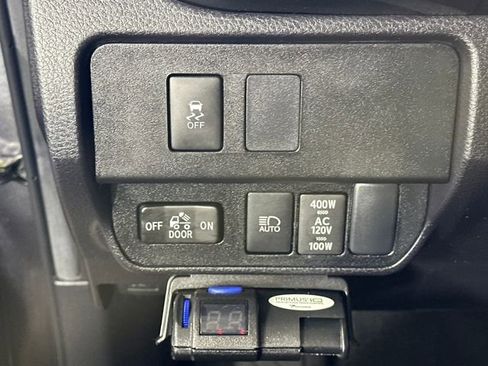 Used 2023 Toyota Tacoma TRD Off-Road image 19