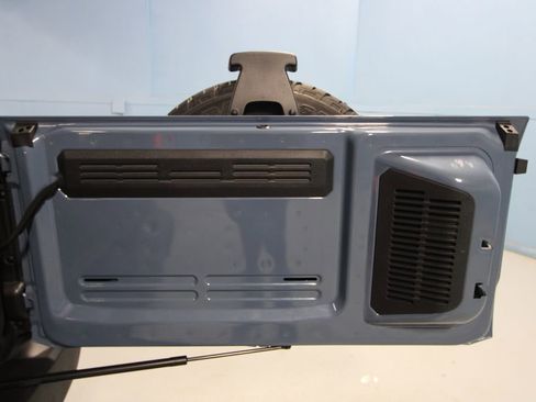 Used 2025 Ford Bronco Outer Banks image 40