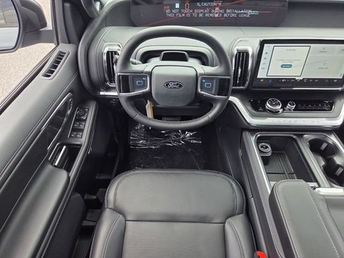 New 2026 Ford Expedition Platinum w/ Stealth Appearance Package AWD/4WD image 14
