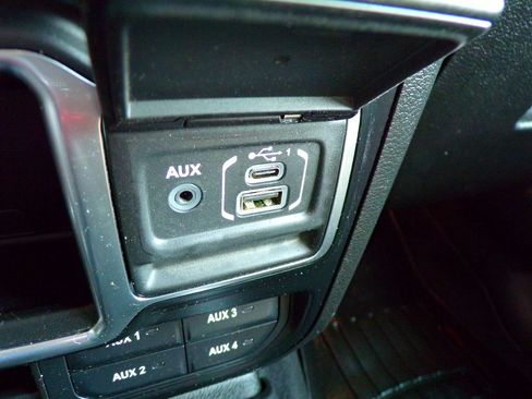 Used 2021 Jeep Wrangler Sport AWD/4WD image 19