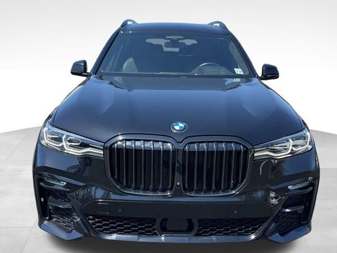 Used 2022 BMW X7 xDrive40i w/ M Sport Package image 5