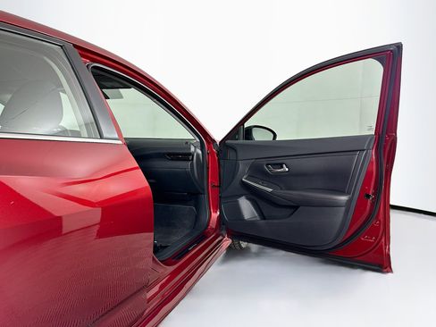 Used 2021 Nissan Sentra SR image 30