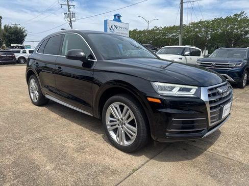 Used 2018 Audi Q5 2.0T Premium Plus w/ Premium Plus Package AWD/4WD image 3