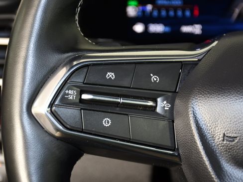 Used 2025 Chevrolet Traverse Z71 image 20