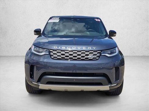 Certified 2025 Land Rover Discovery S AWD/4WD image 2