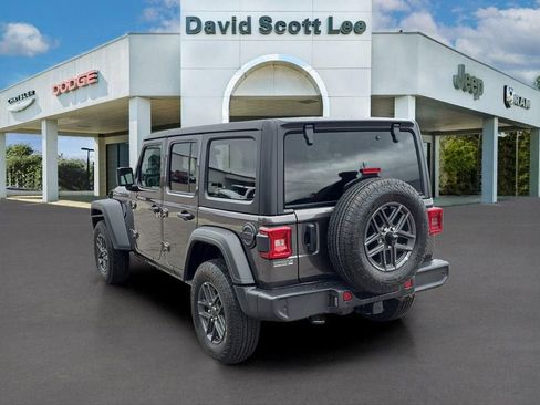 New 2026 Jeep Wrangler Unlimited Sport w/ Dual Top Group AWD/4WD image 8