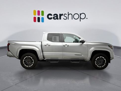 Used 2024 Toyota Tacoma TRD Sport AWD/4WD image 6