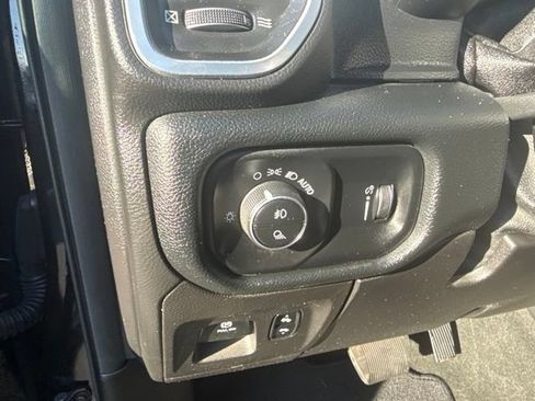 Certified 2020 RAM 1500 Big Horn AWD/4WD image 11