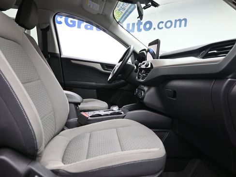Used 2022 Ford Escape SE w/ SE Sport Appearance Package AWD/4WD image 7