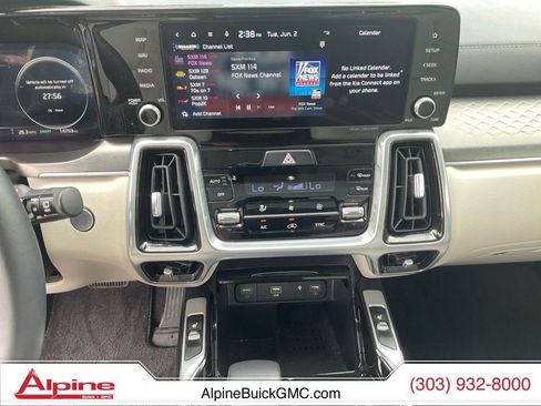 Used 2023 Kia Sorento SX AWD/4WD image 11