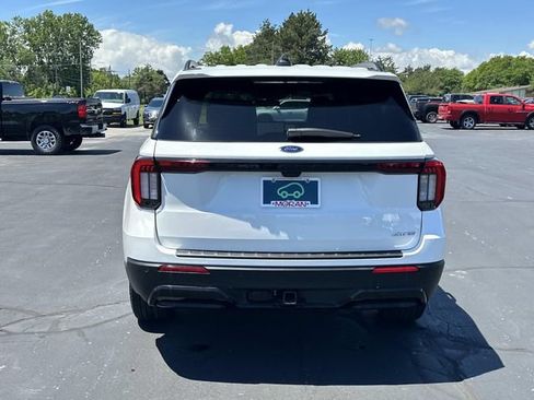 Used 2025 Ford Explorer ST-Line AWD/4WD image 6