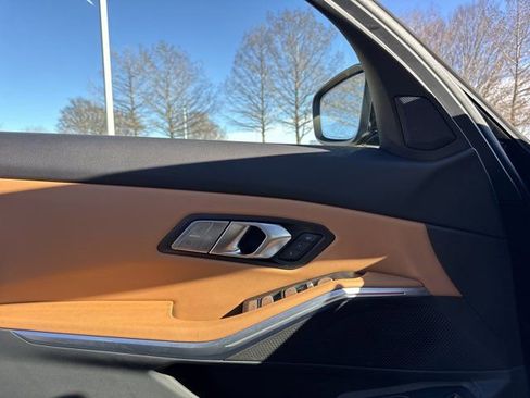 Certified 2025 BMW 330i xDrive Sedan w/ Premium Package image 20