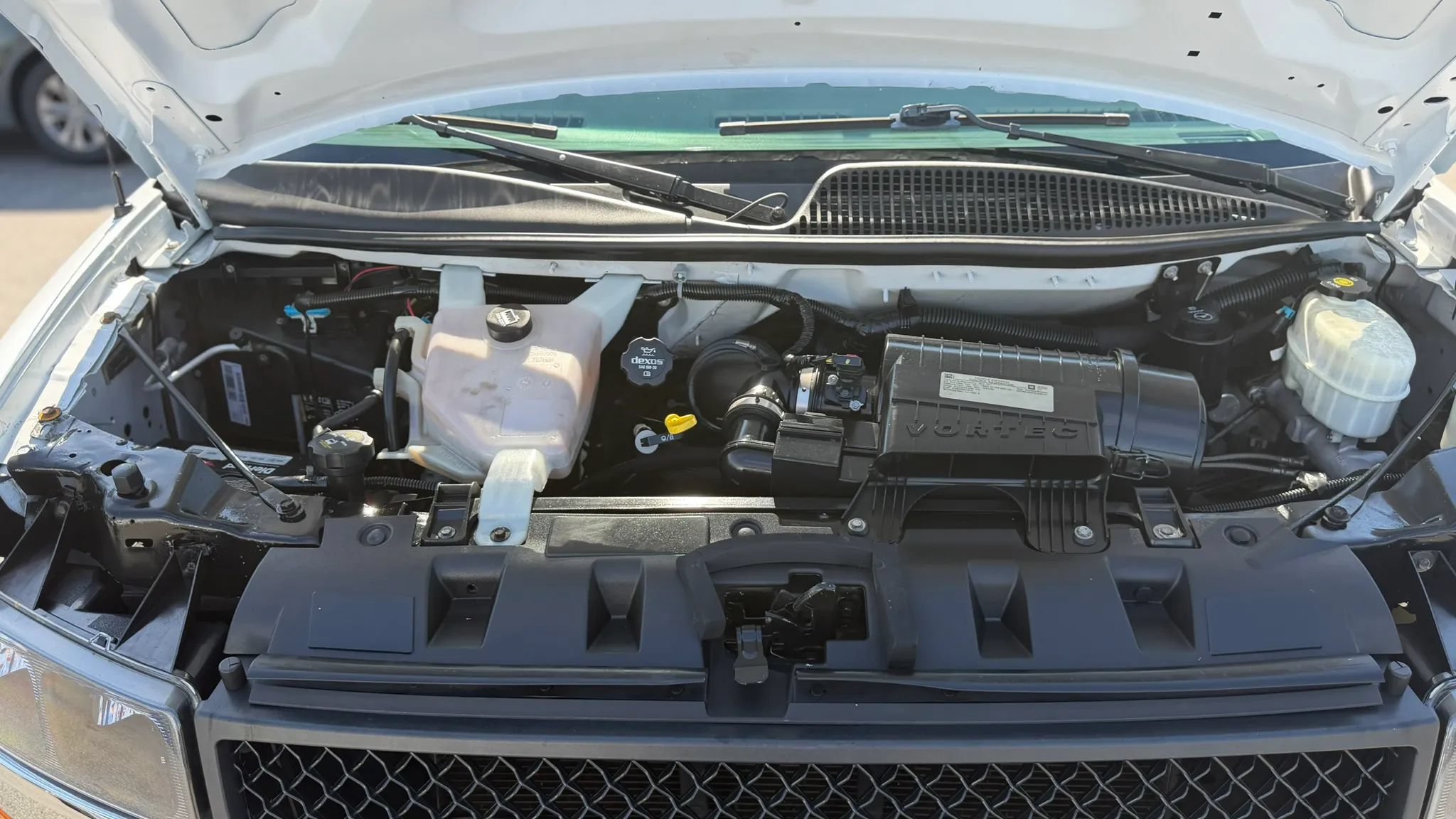 Used 2019 Chevrolet Express 2500 w/ Communications Package RWD image 21