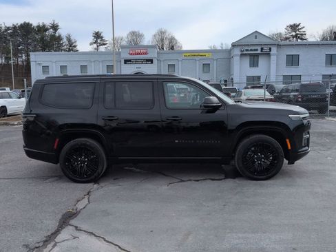 New 2026 Jeep Grand Wagoneer Limited image 9