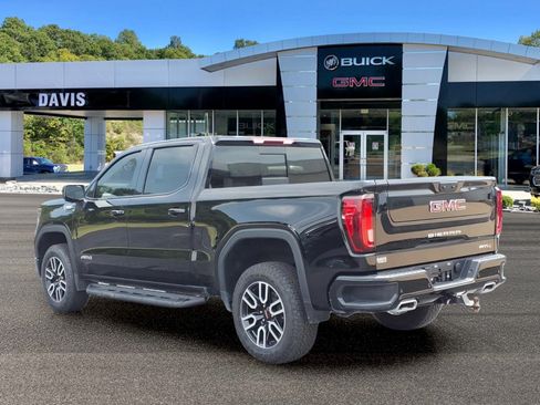 Used 2025 GMC Sierra 1500 AT4 w/ AT4 Premium Package AWD/4WD image 4