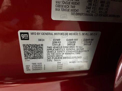 Used 2025 GMC Sierra 1500 SLT w/ SLT Premium Package image 53