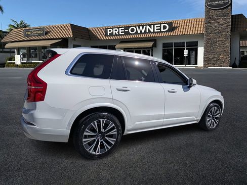 Used 2022 Volvo XC90 T5 Momentum image 7