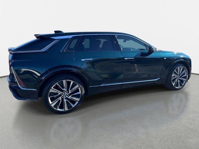 Certified 2026 Cadillac Lyriq Signature Luxury w/ Nappa Leather Package AWD/4WD image 6