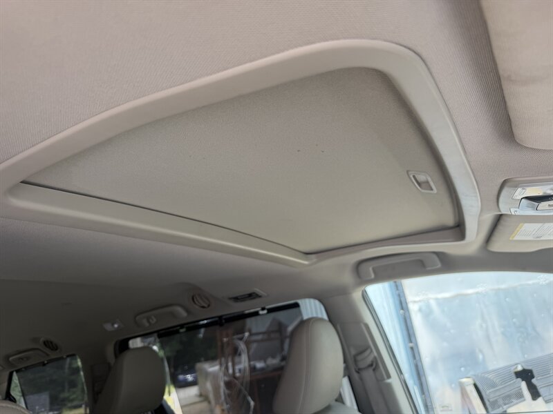 Used 2015 Toyota Sienna XLE w/ XLE Navigation Package AWD/4WD image 65