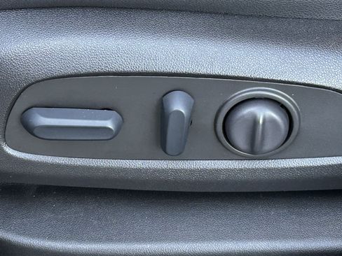 Used 2022 Chevrolet Blazer RS image 22